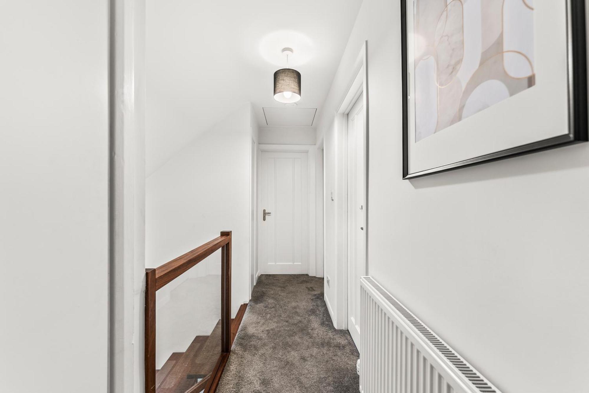 Elegant Retreat In Cheltenham - Garden & Parking Included Buitenkant foto